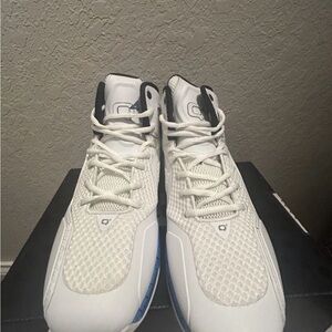 Q4 Bright White Shoes  Size 10 Q4MB -002 Brand New